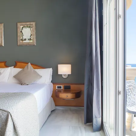 Urh Playa Hotell Sitges