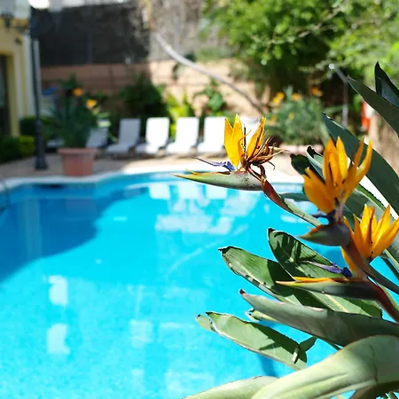 Urh Playa 4* סיטגס