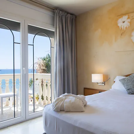 Urh Playa فندق سيدجيس