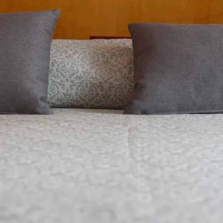 Urh Playa 4* سيدجيس