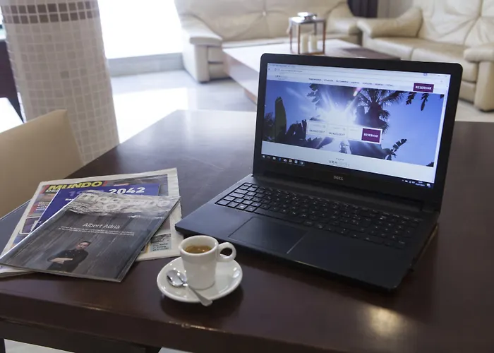 Готель Urh Playa 4*